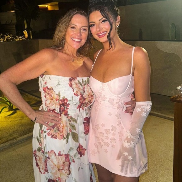 Babyboo Dalary Mini Dress - Blush - size M - Picture 7 of 9